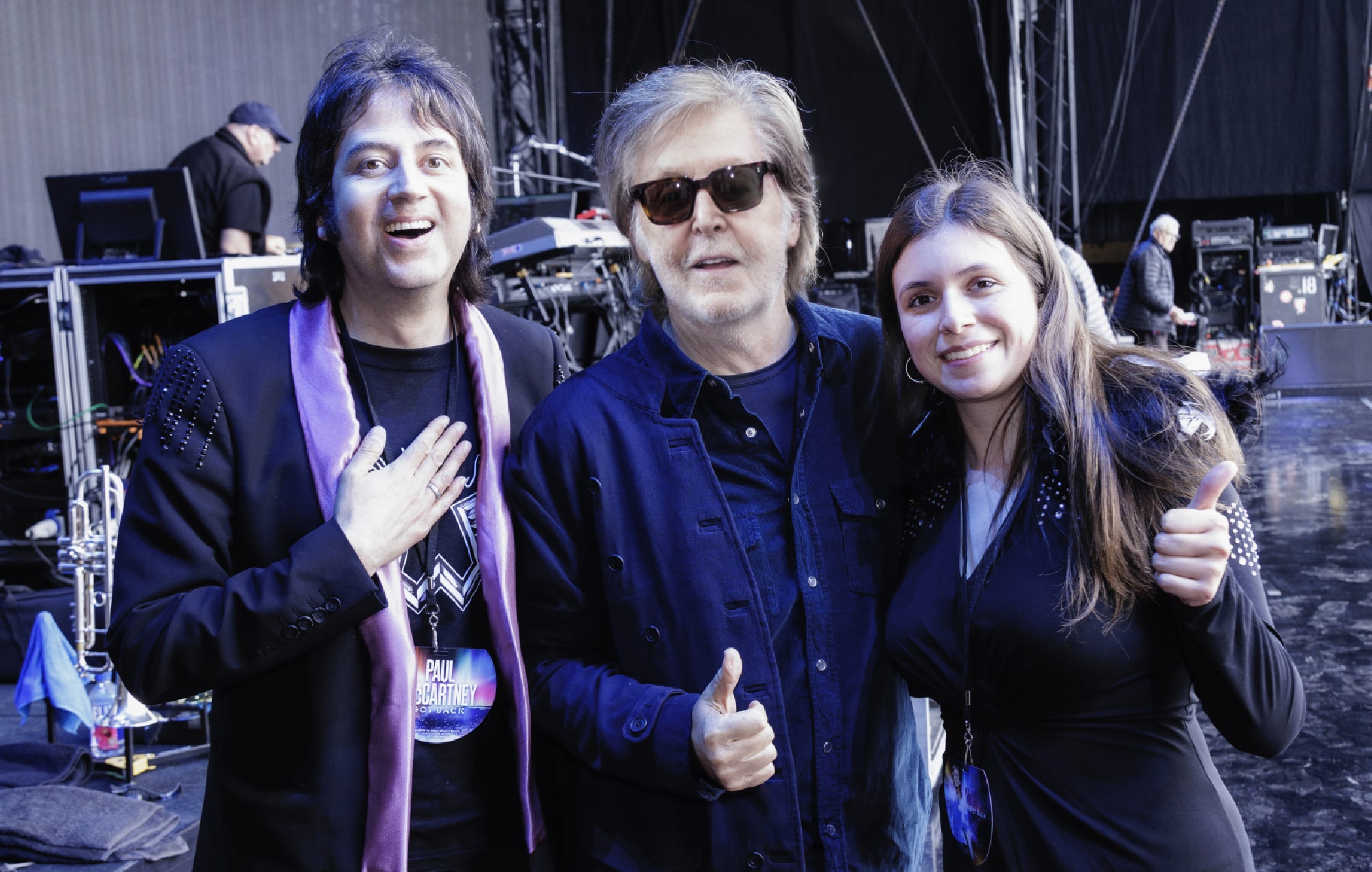 Couple gets engaged on stage with Paul McCartney during his ‘Got Back’ tour Chile stop