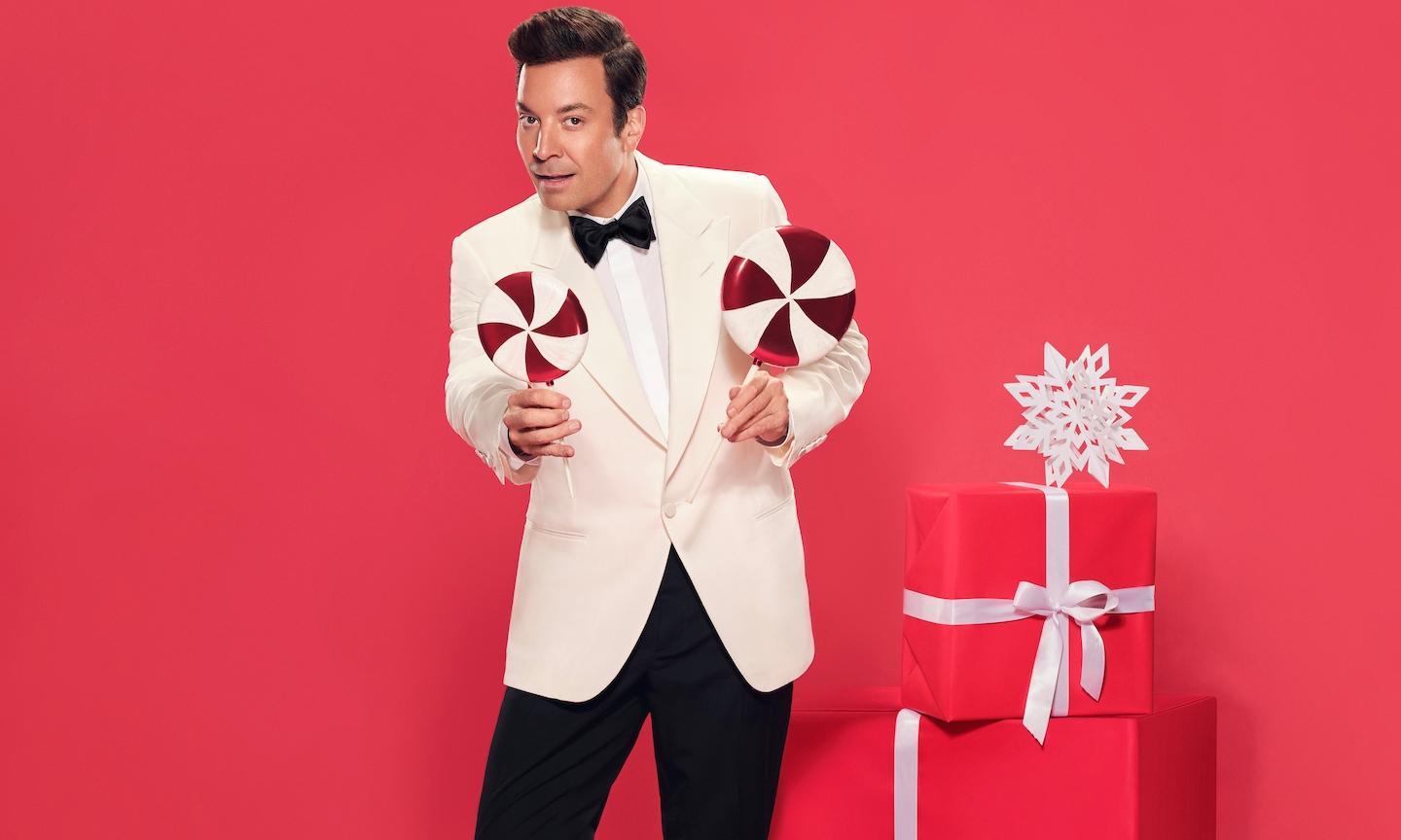 Jimmy Fallon Recruits Ariana Grande, Jonas Brothers, And Dolly Parton For ‘Holiday Seasoning’