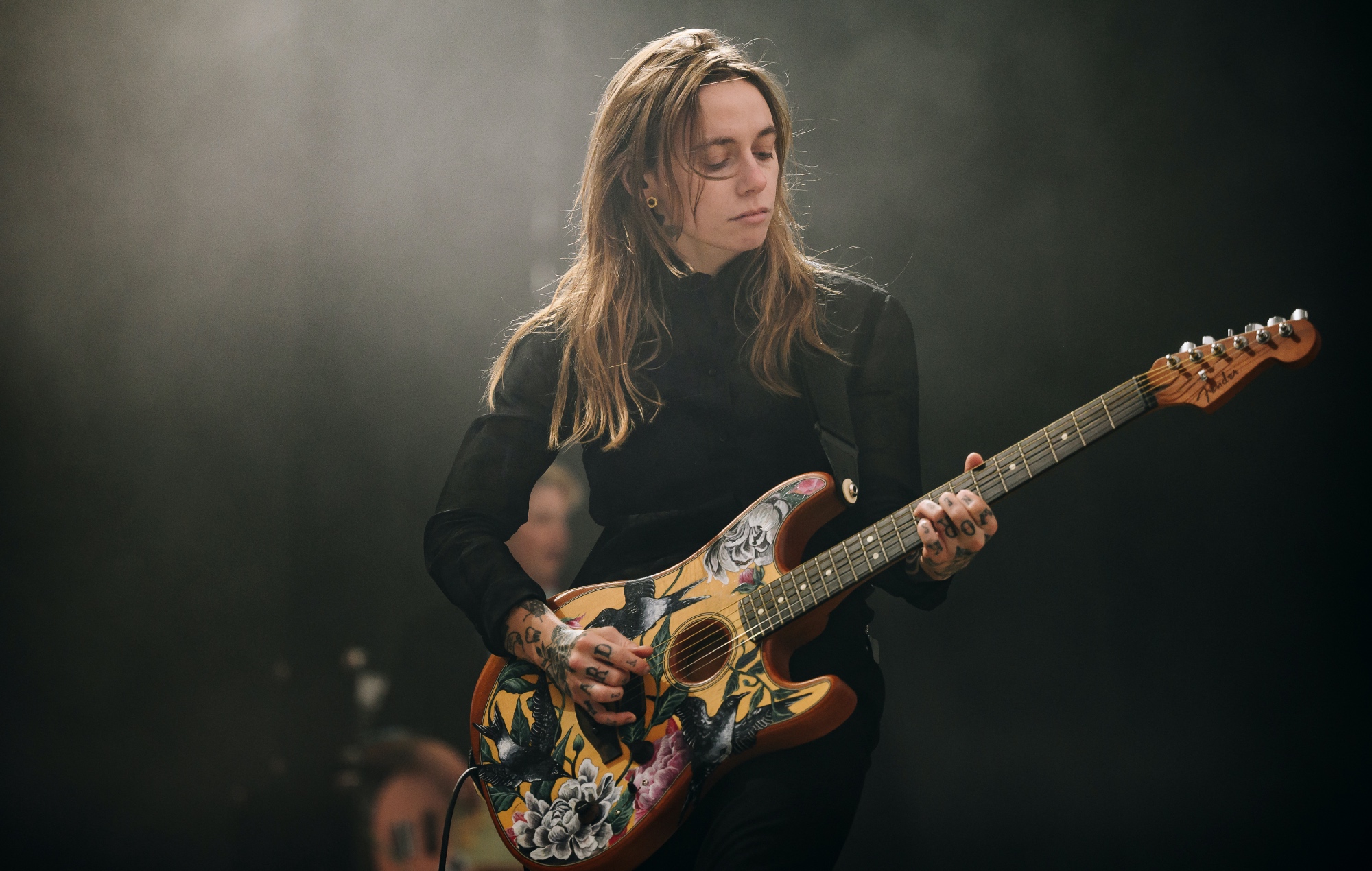 Julien Baker ends New York gig early due to illness, confirms new date with “special guest”