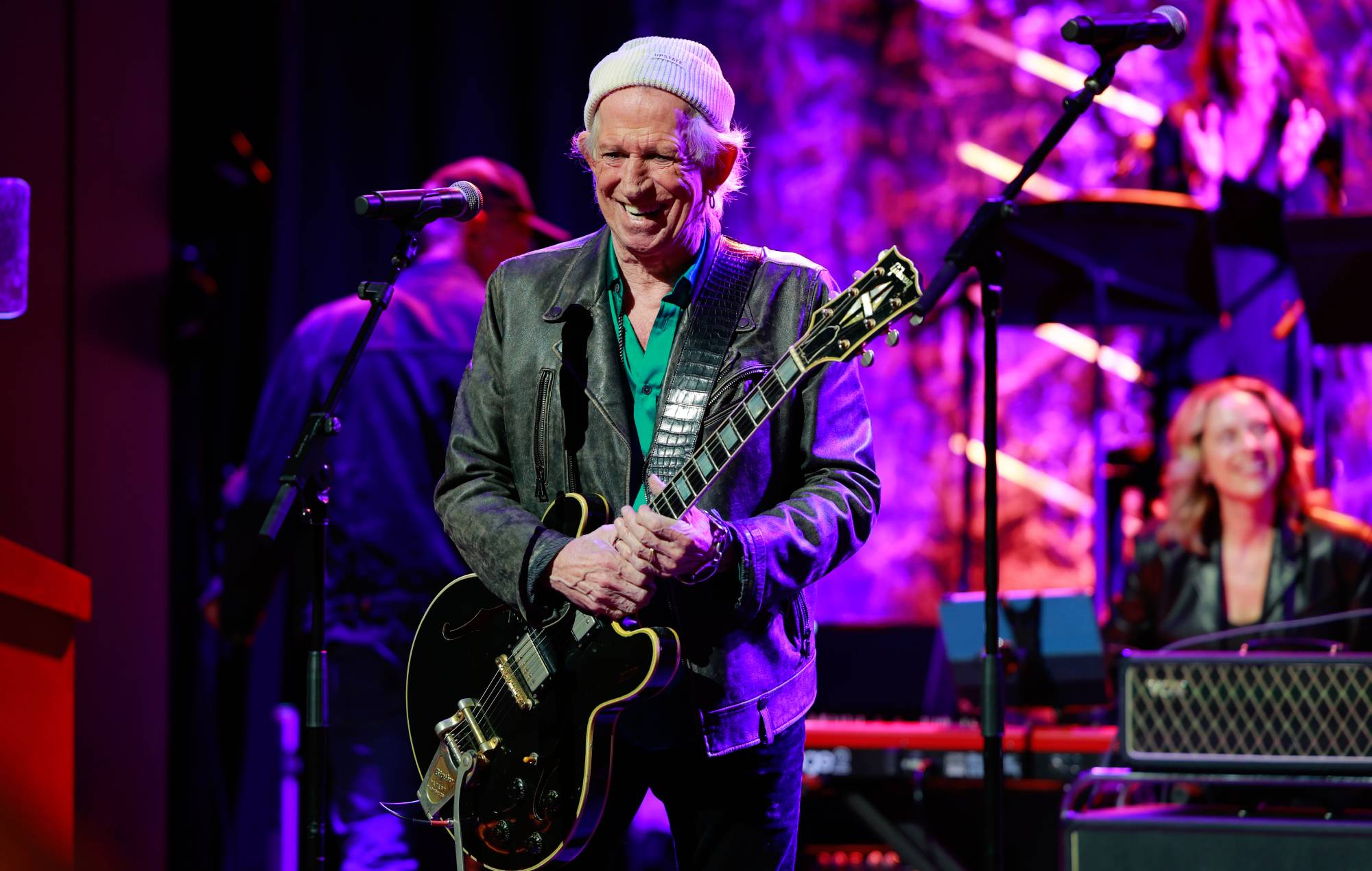 Watch Keith Richards give surprise performance at Country Music Hall Of Fame induction ceremony