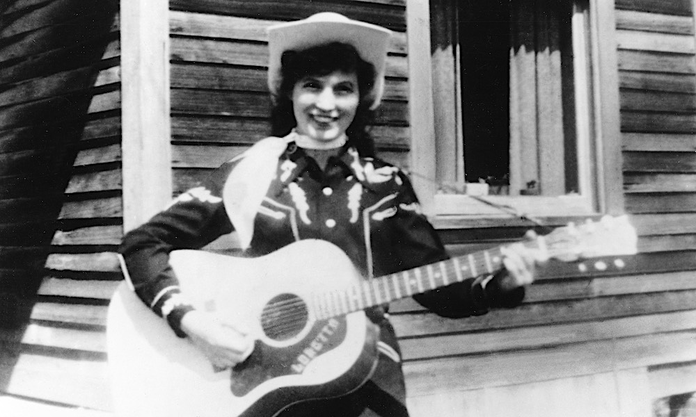 Honky Tonk Girl: Loretta Lynn’s Grand Ole Opry Debut