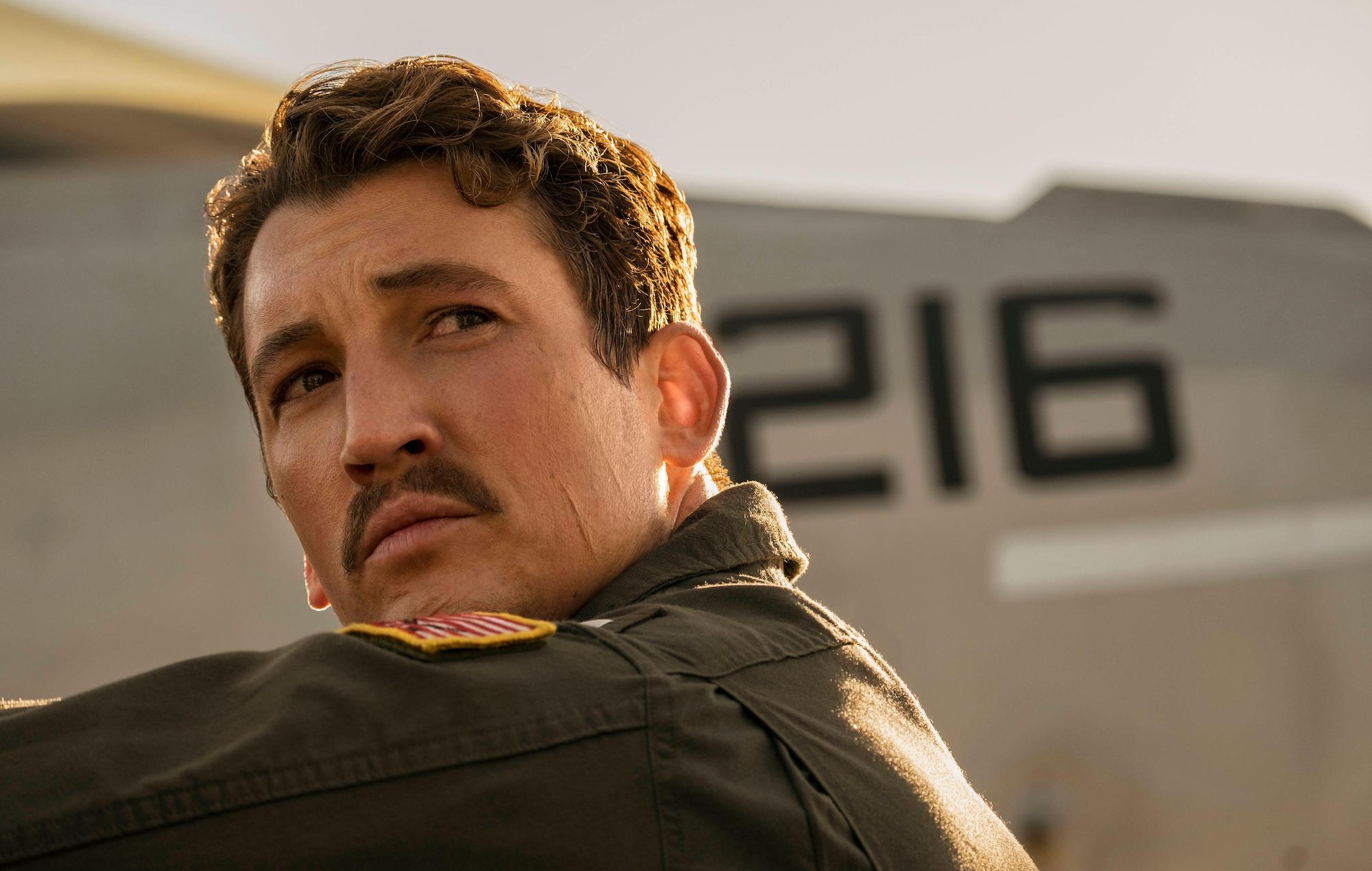 Miles Teller pays tribute to ‘Top Gun Maverick’ flying instructor, who has died in a plane crash