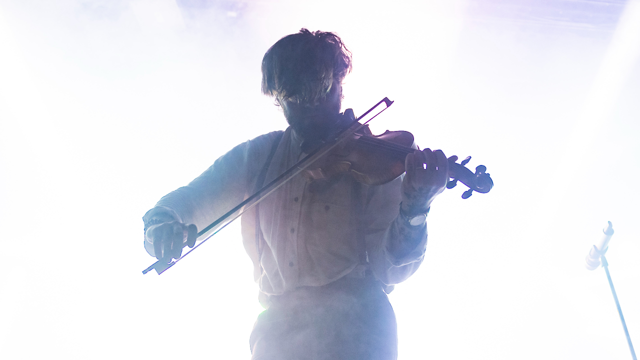 “Get these boys in a bigger room with a full orchestra.” Violin-wielding Swedish metalcore crew Imminence work wonders in London’s Electric Ballroom