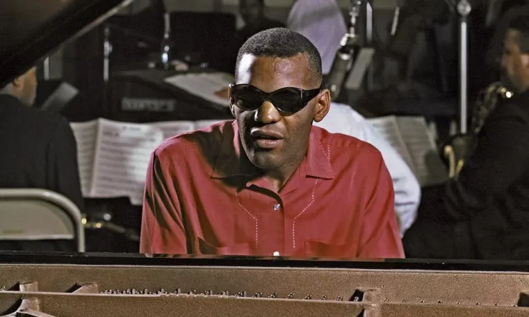 ‘Hit The Road Jack’: Ray Charles Takes A Spin Towards UK Top 10