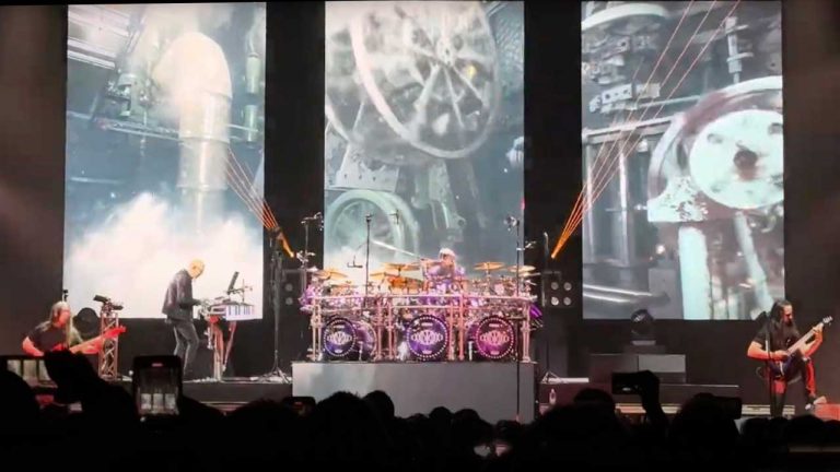 Watch Dream Theater play their first song with Mike Portnoy in 14 years