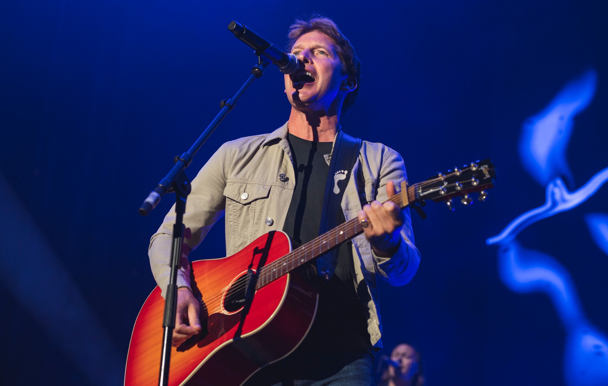 James Blunt announces 2025 North American ‘Back To Bedlam’ 20th anniversary tour