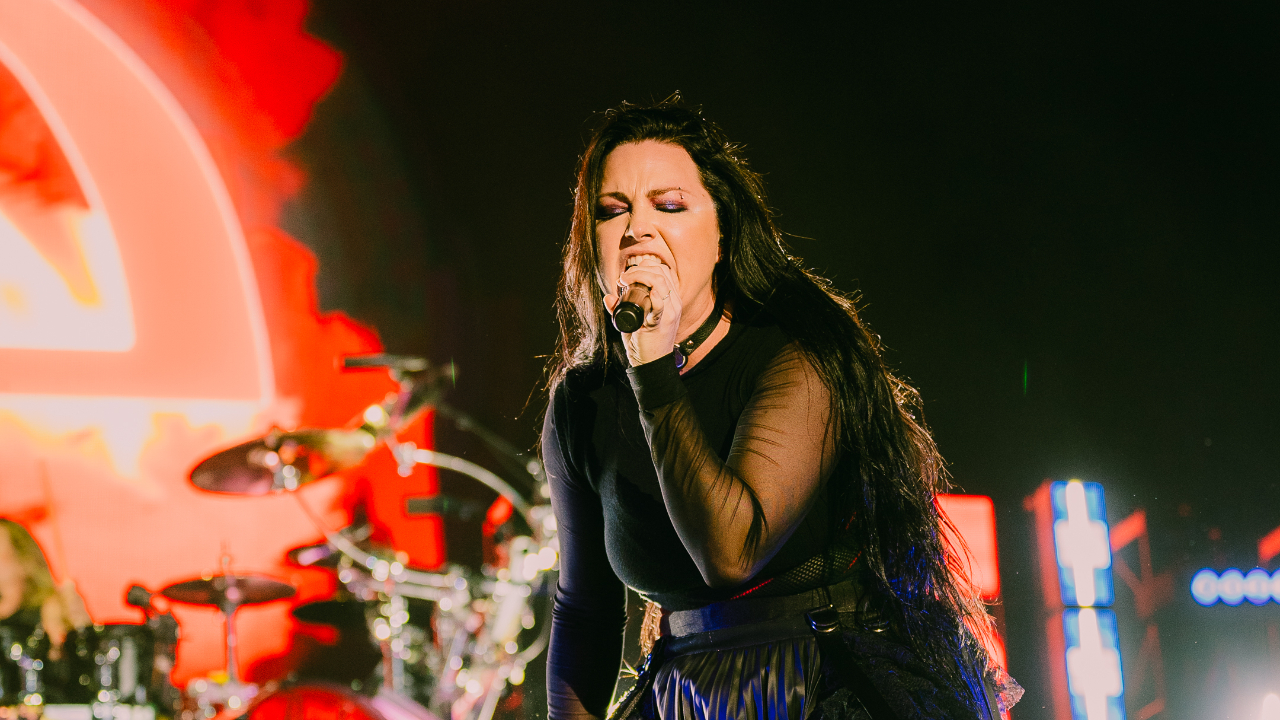 “What lingers long after the final note is the enduring emotional connection that Evanescence have with their fans.” Amy Lee’s crew give Aftershock one of the most powerful sets of the weekend