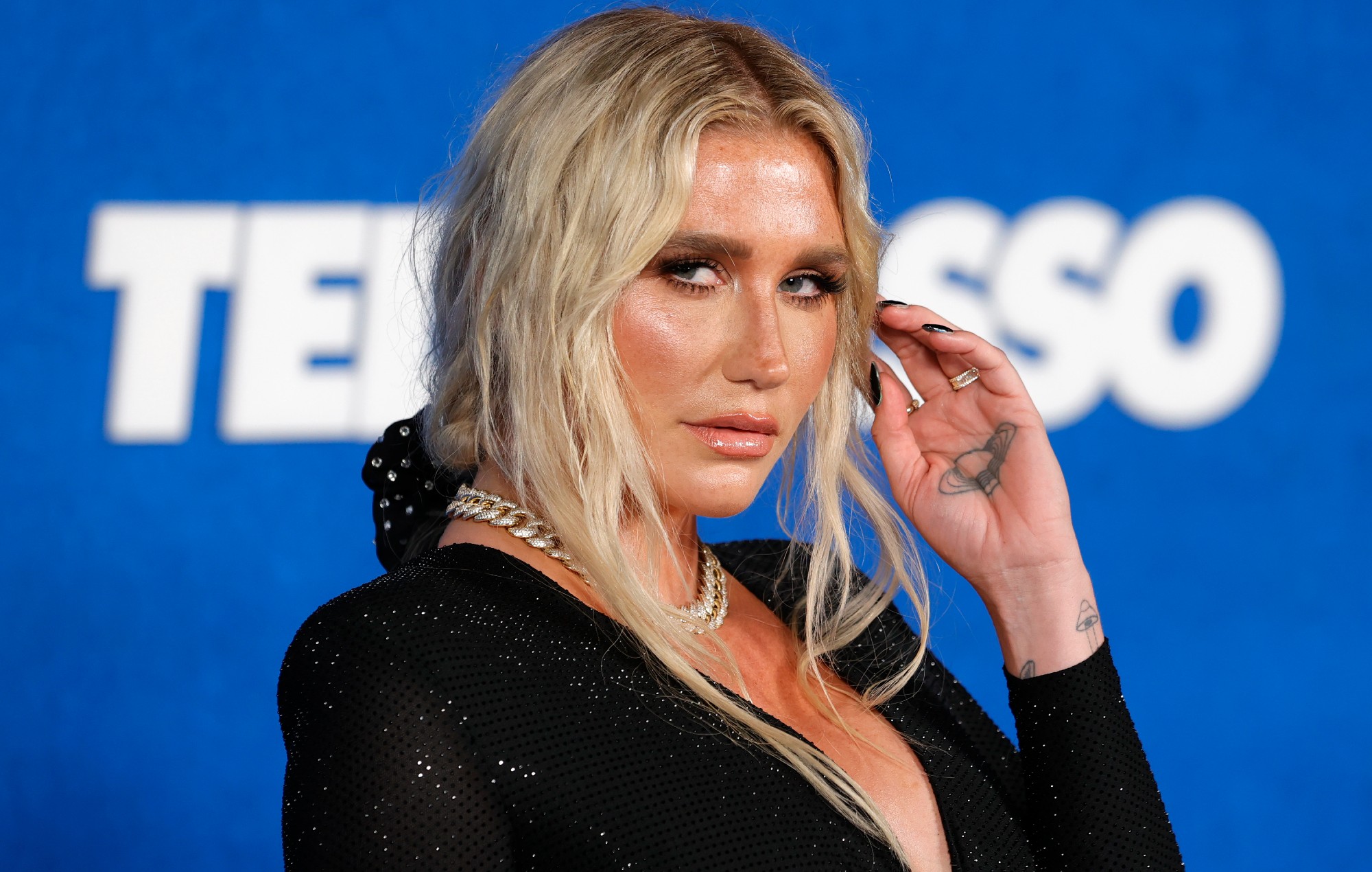 Kesha has a 10-year plan to “dismantle” the music industry “piece by piece”