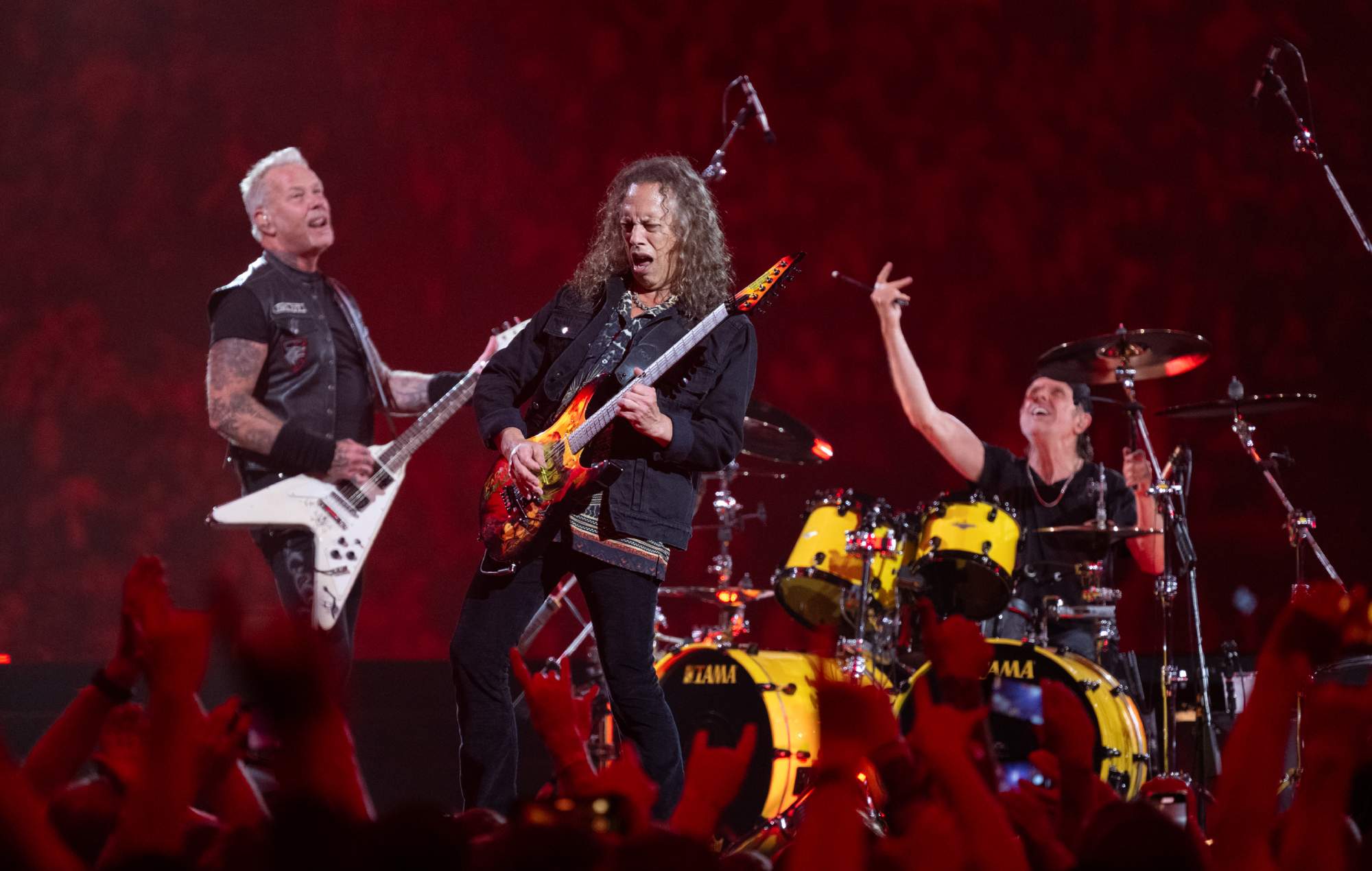 Metallica “don’t wanna be a legacy band that just play their greatest hits”, says James Hetfield