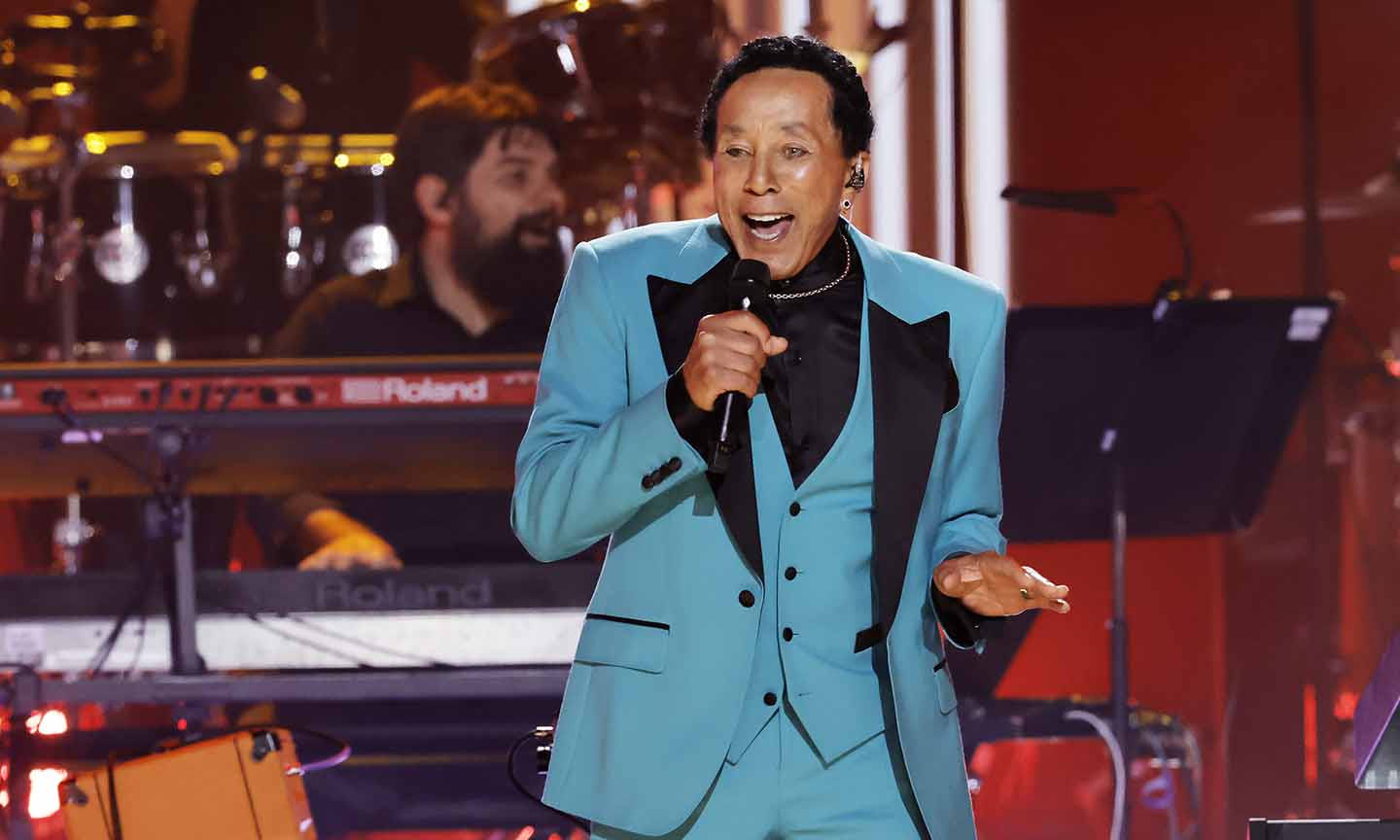 Smokey Robinson, Nelly, And More Join American Music Awards Line-Up