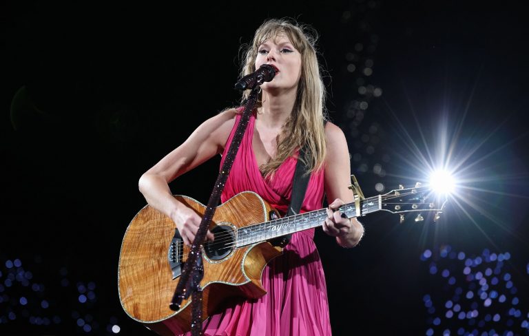 Man spends $4000 at auction to buy and destroy Taylor Swift-signed guitar