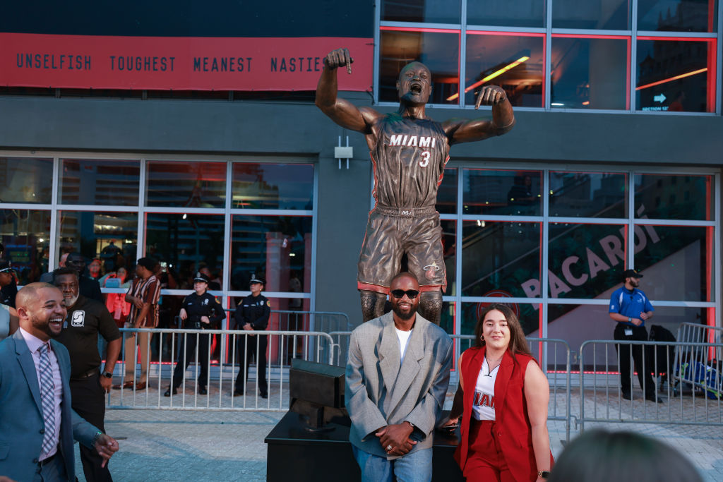 Artist Responsible For Dwayne Wade Statue Defends His Work, Says Y’all Don’t Know What You’re Talking About