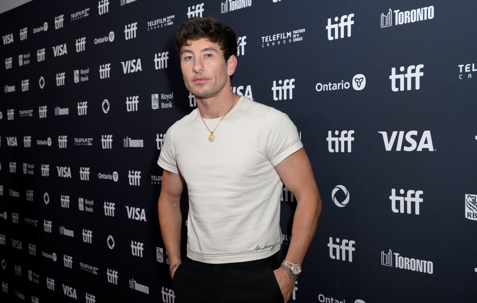 Barry Keoghan gets a ‘Peaky Blinders’ makeover in first look from new Netflix film