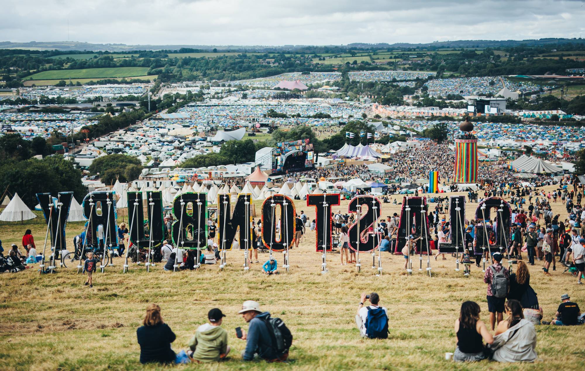 Glastonbury 2025 to use queuing system to buy tickets for first time