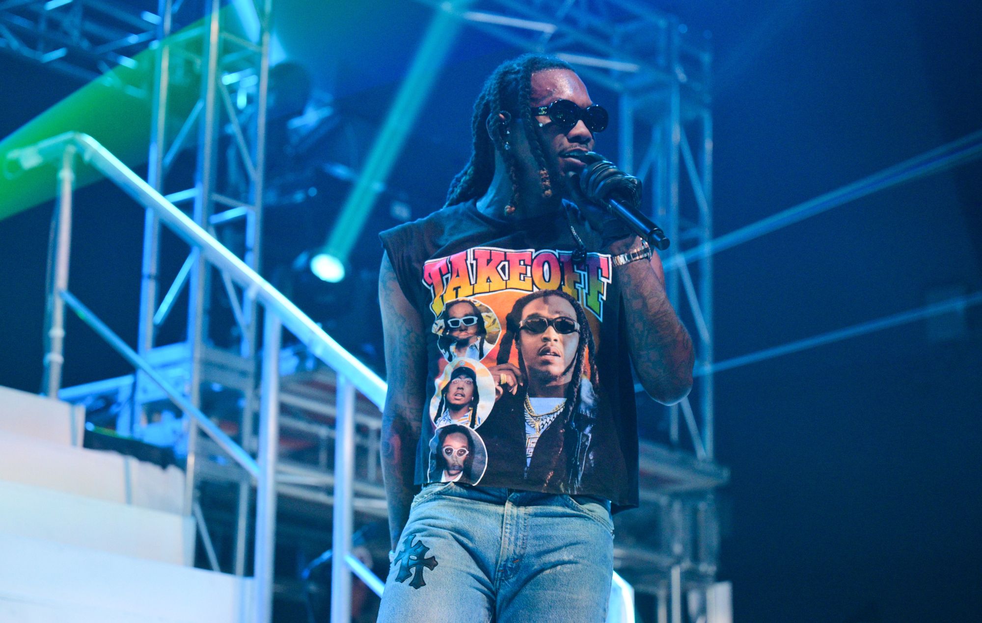 Video shows Offset in Paris street brawl with French rap crew