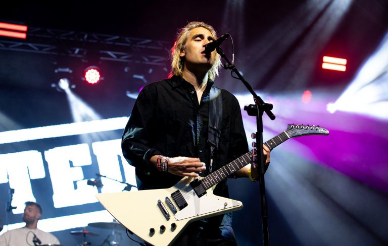 Busted and Fightstar’s Charlie Simpson joins ‘The War Of The Worlds’ UK tour alongside Enter Shikari’s Rou Reynolds