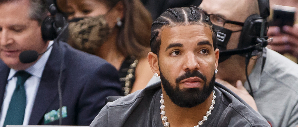 Raptors Ambassador Drake Dapped Up Shai Gilgeous-Alexander As Toronto Trailed Oklahoma City By 25