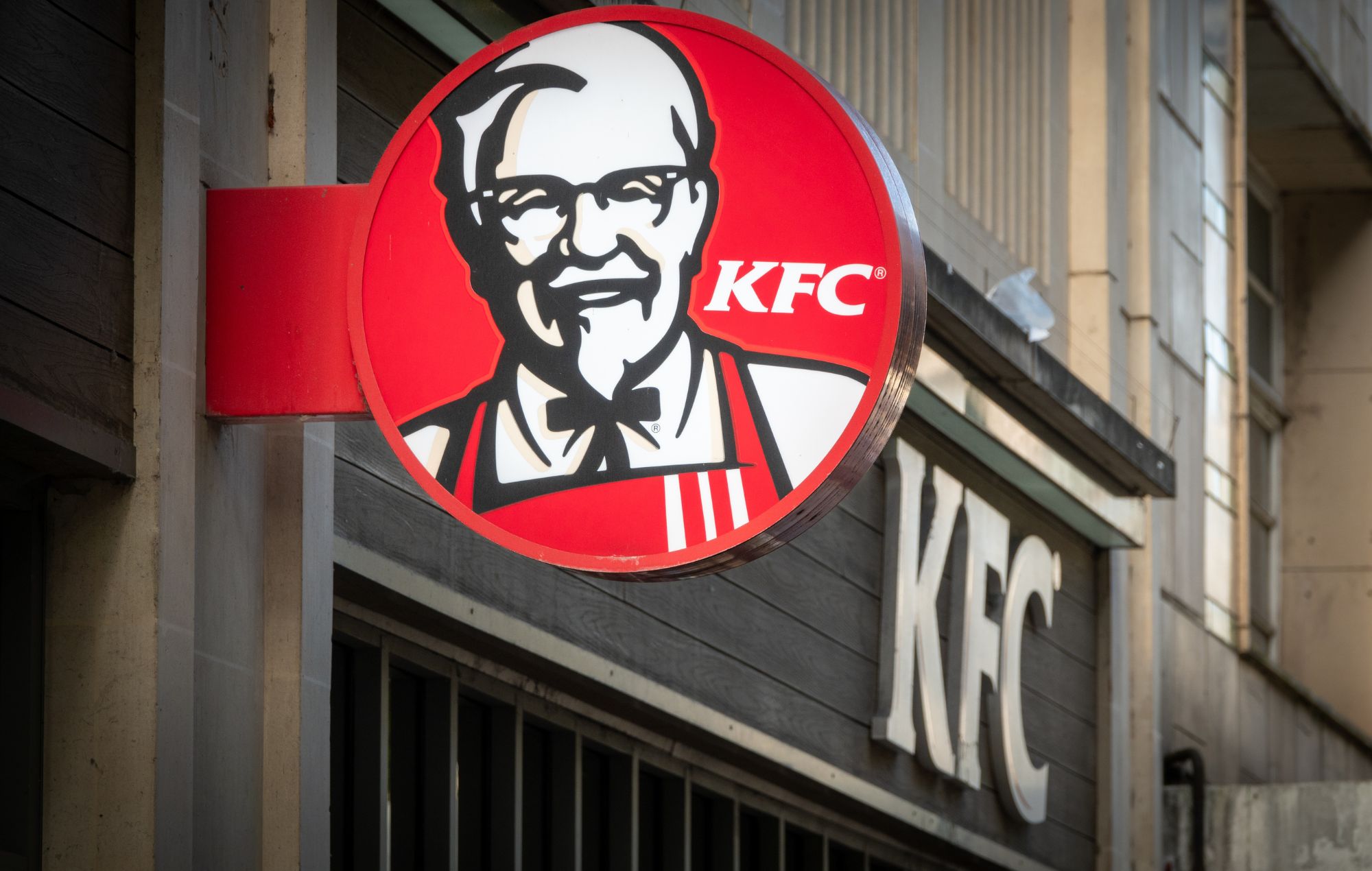 KFC turn chicken bucket lid into playable vinyl record 