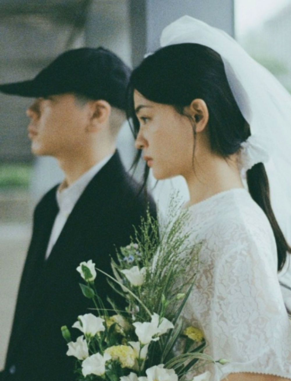 Hyukoh’s Oh Hyuk Weds Model Hwang Ji Min