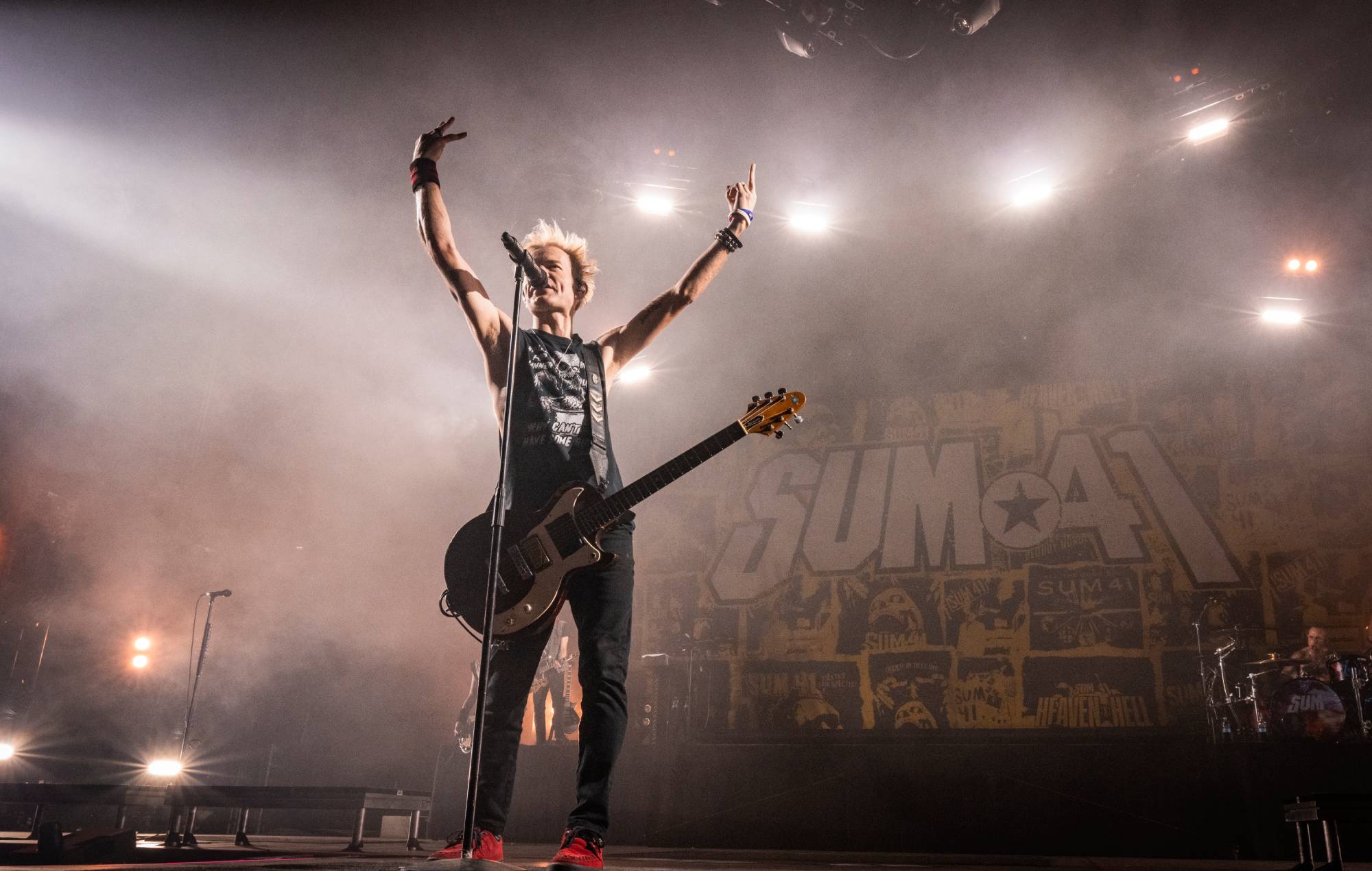 Deryck Whibley on Sum 41’s “final run” of farewell shows:  “It’s finally hitting me that it’s coming to an end”