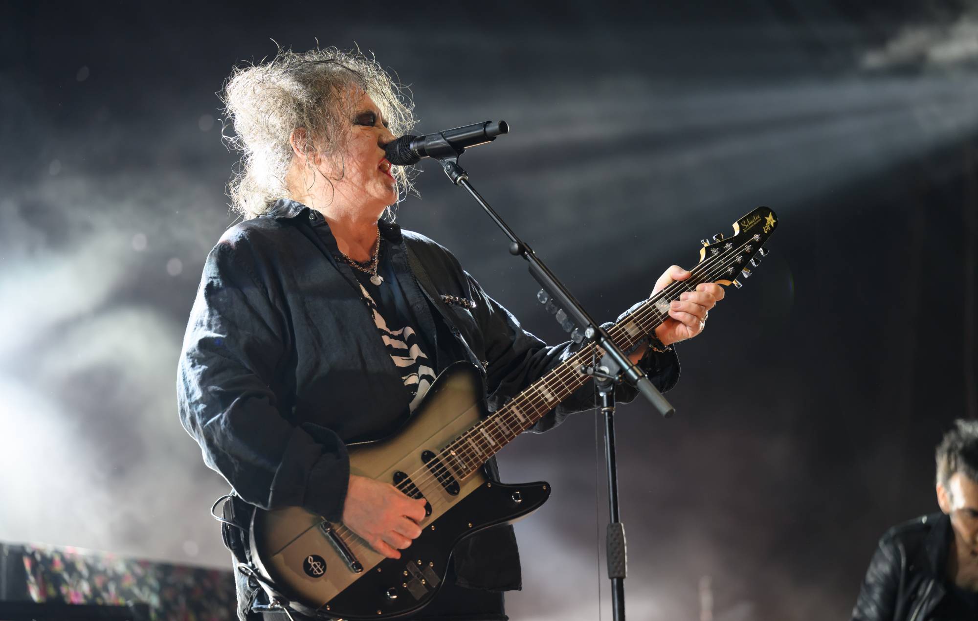 The Cure’s Robert Smith speaks out on viral Rock And Roll Hall Of Fame interview: “I felt bad about that actually”