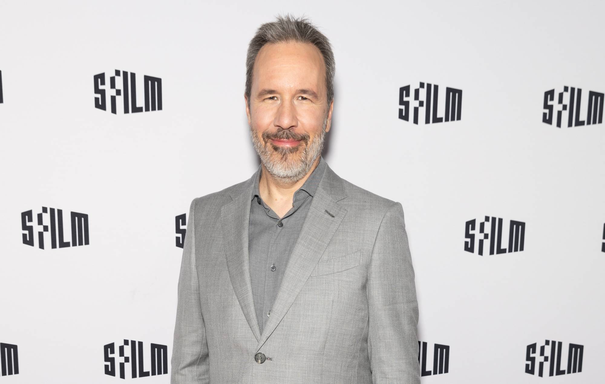 Denis Villeneuve says he bans mobile phones on his sets: “When you say cut, you don’t want someone checking Facebook”