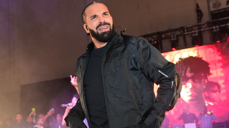 Drake Offers $10,000 Grand Prize For Drake Look-alike Contest Winner In Toronto