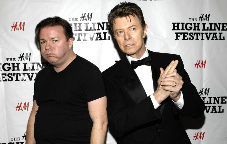 Ricky Gervais recalls working with David Bowie on ‘Extras’: “One of the best days of my life”