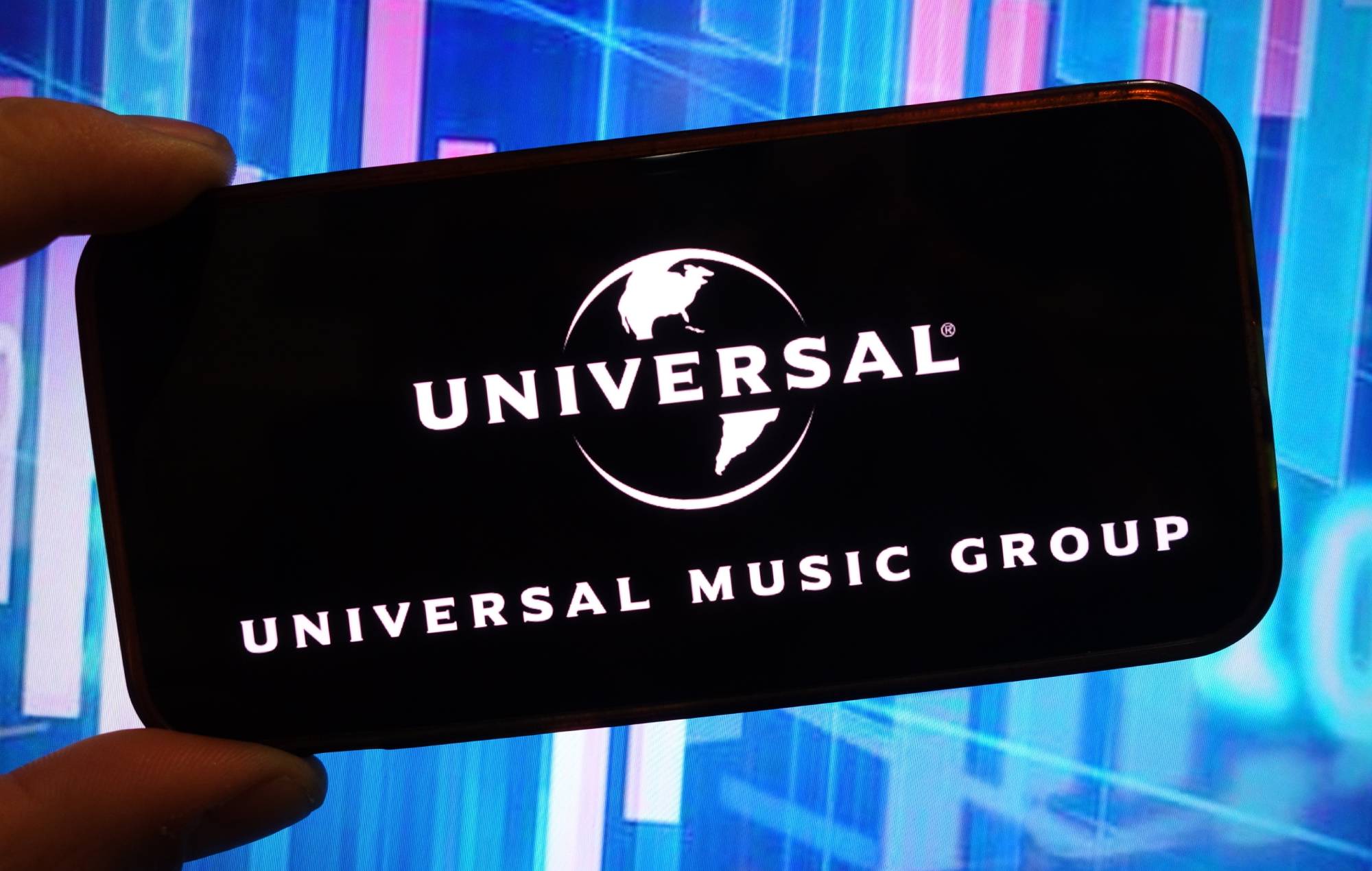 Universal Music Group and Amazon expand global relationship