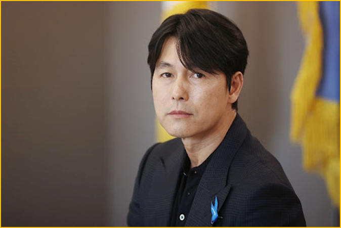 Actor Jung Woo Sung – Not Included in Agency’s New Year Greetings