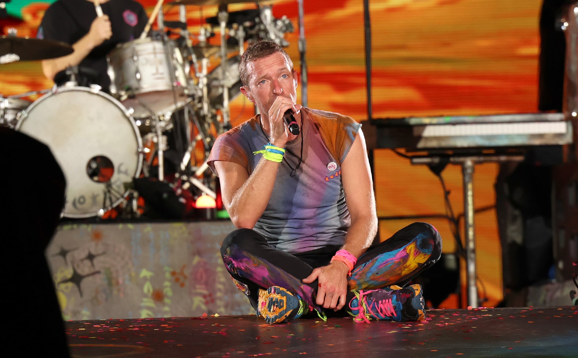 Chris Martin thanks Coldplay fans in Mumbai for ‘forgiving’ British colonialism