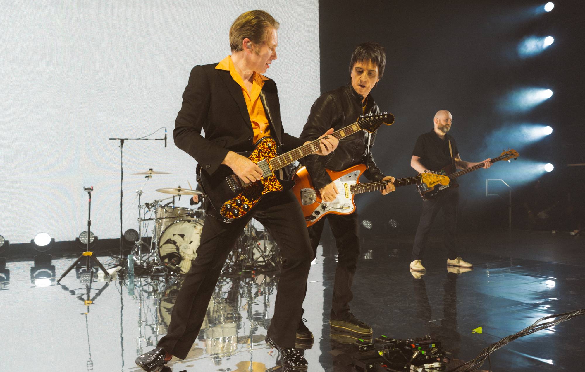 Watch Johnny Marr join Franz Ferdinand for The Smiths’ ‘Bigmouth Strikes Again’ in Manchester