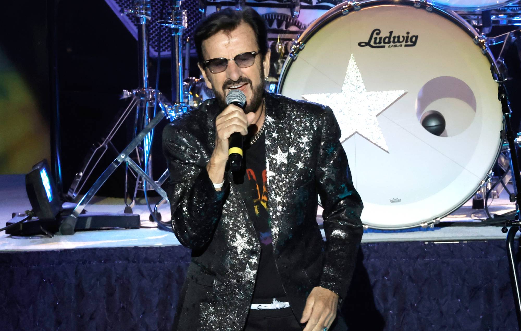 Ringo Starr says he “only wants to be in a band”