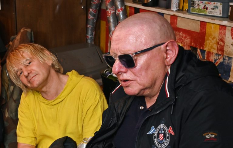 Shaun Ryder responds to rumours about Zak Starkey rejoining Oasis