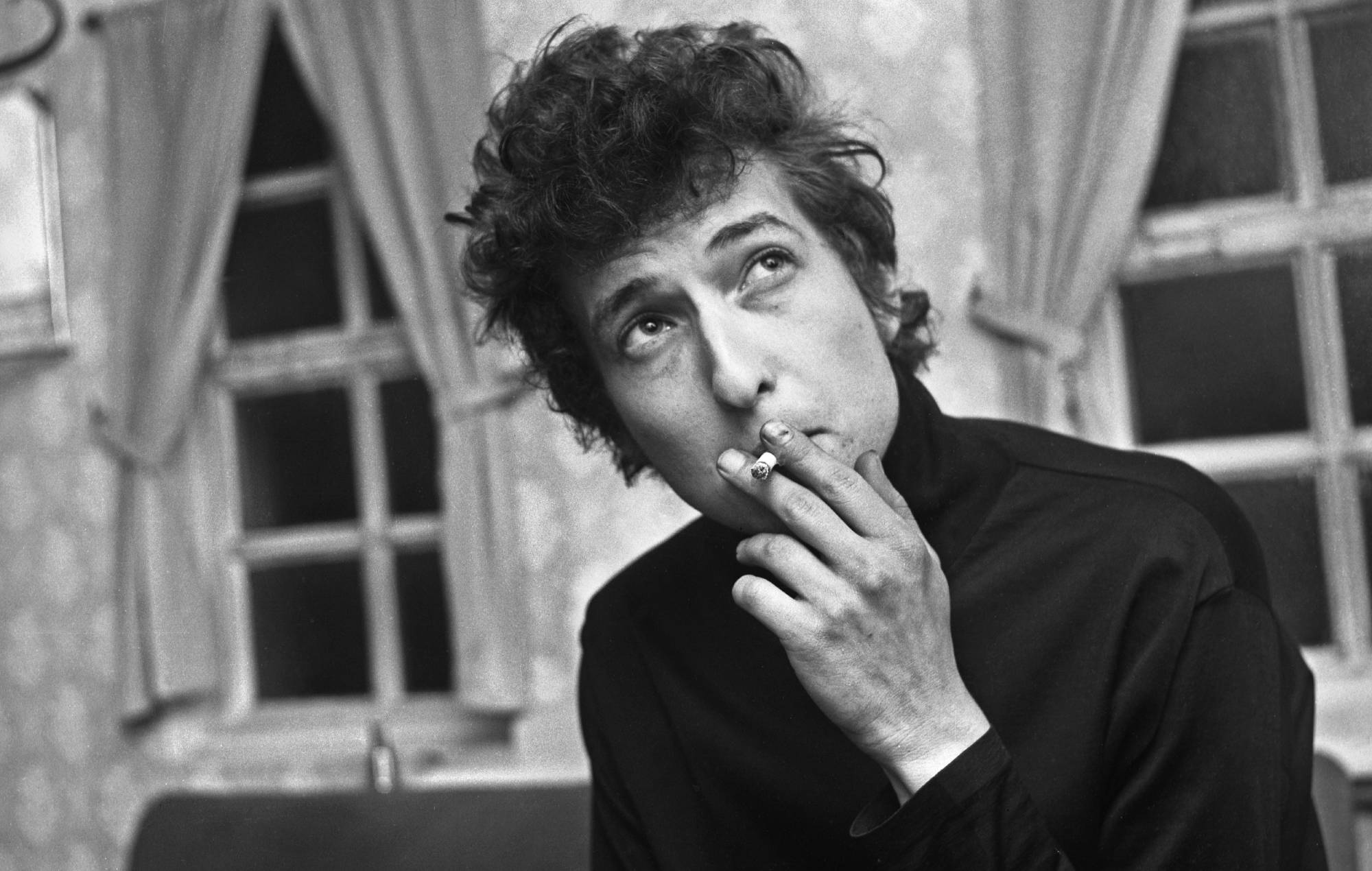 Bob Dylan’s early draft lyrics for ‘Mr. Tambourine Man’ sell for over $500,000