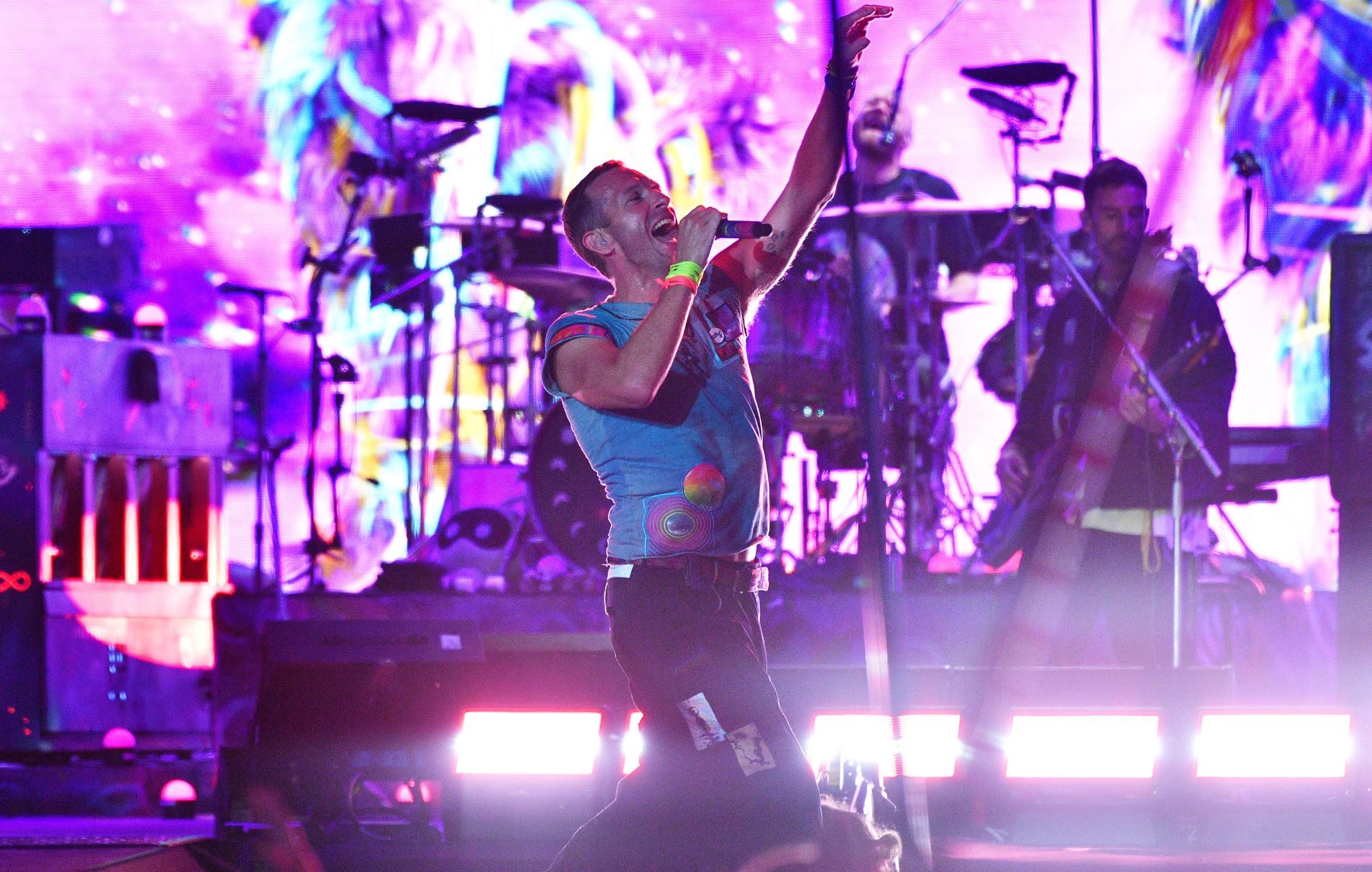 Watch Coldplay’s ‘A Film For The Future’ – a 45 minute companion movie for ‘Moon Music’ 