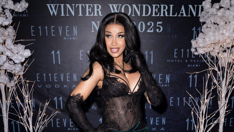 Cardi B Believes “Bodak Yellow” Showed Labels That Female Rappers Are “The New Wave”