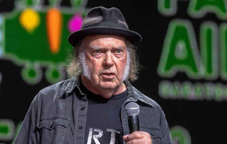 Neil Young pulls out of Glastonbury 2025: “It is a corporate turn-off”