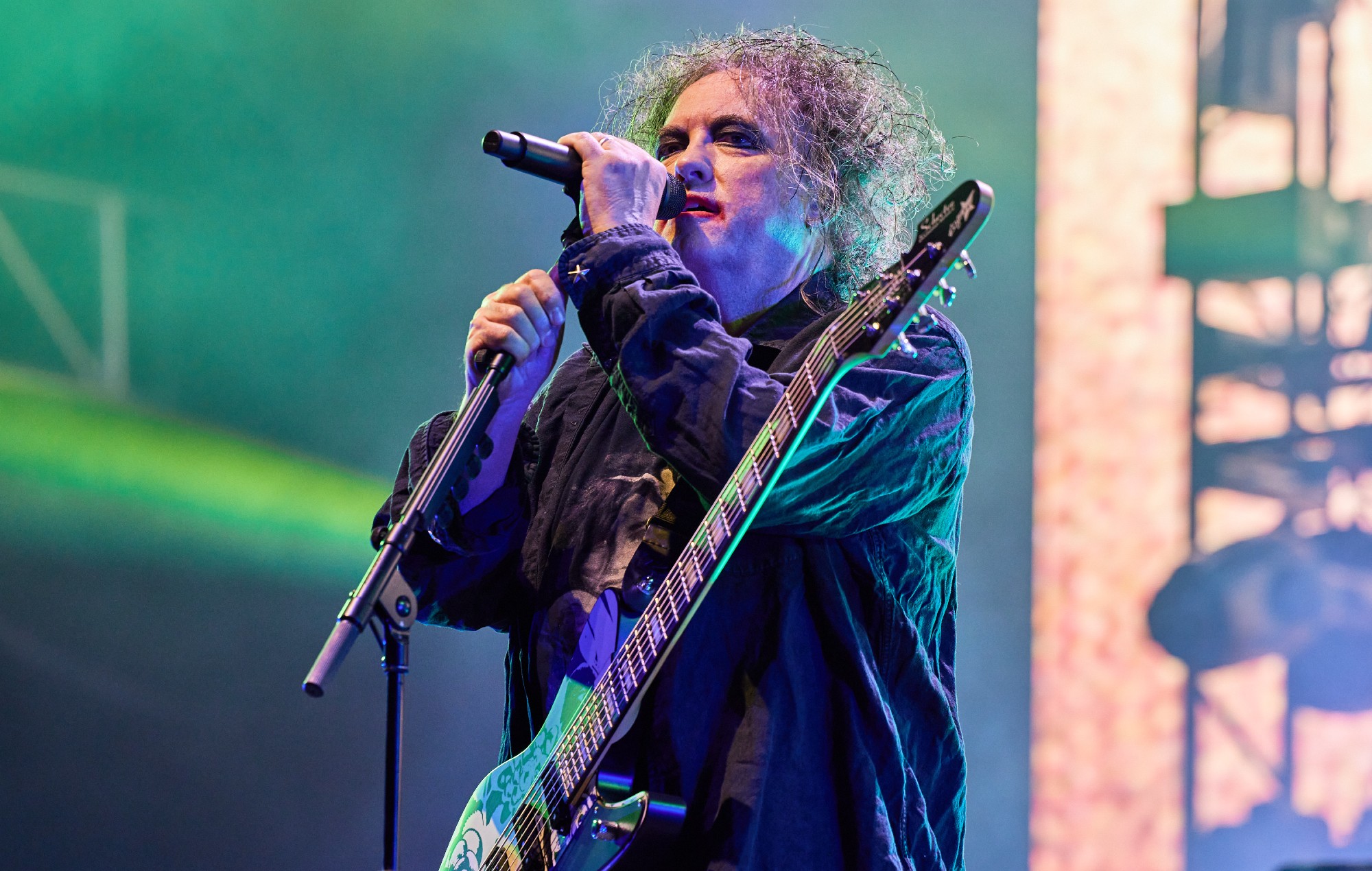 Robert Smith announces he’s leaving X/Twitter: “Time to go”