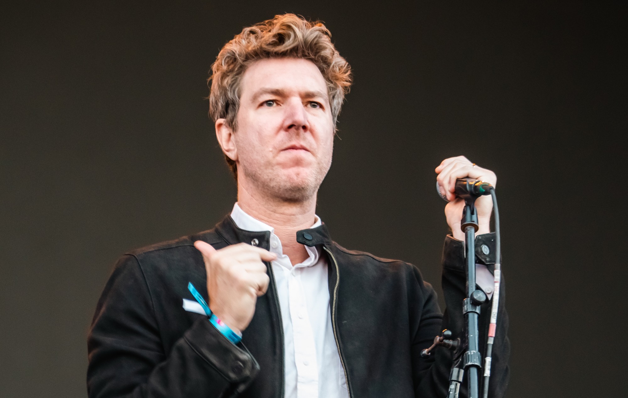 The Walkmen’s Hamilton Leithauser announces new solo album, shares new single ‘Knockin’ Heart’