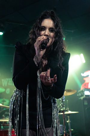 Alexis Marrero Ignites the Pop-Rock Scene with Her New Single, “I’m Not Fallin’”