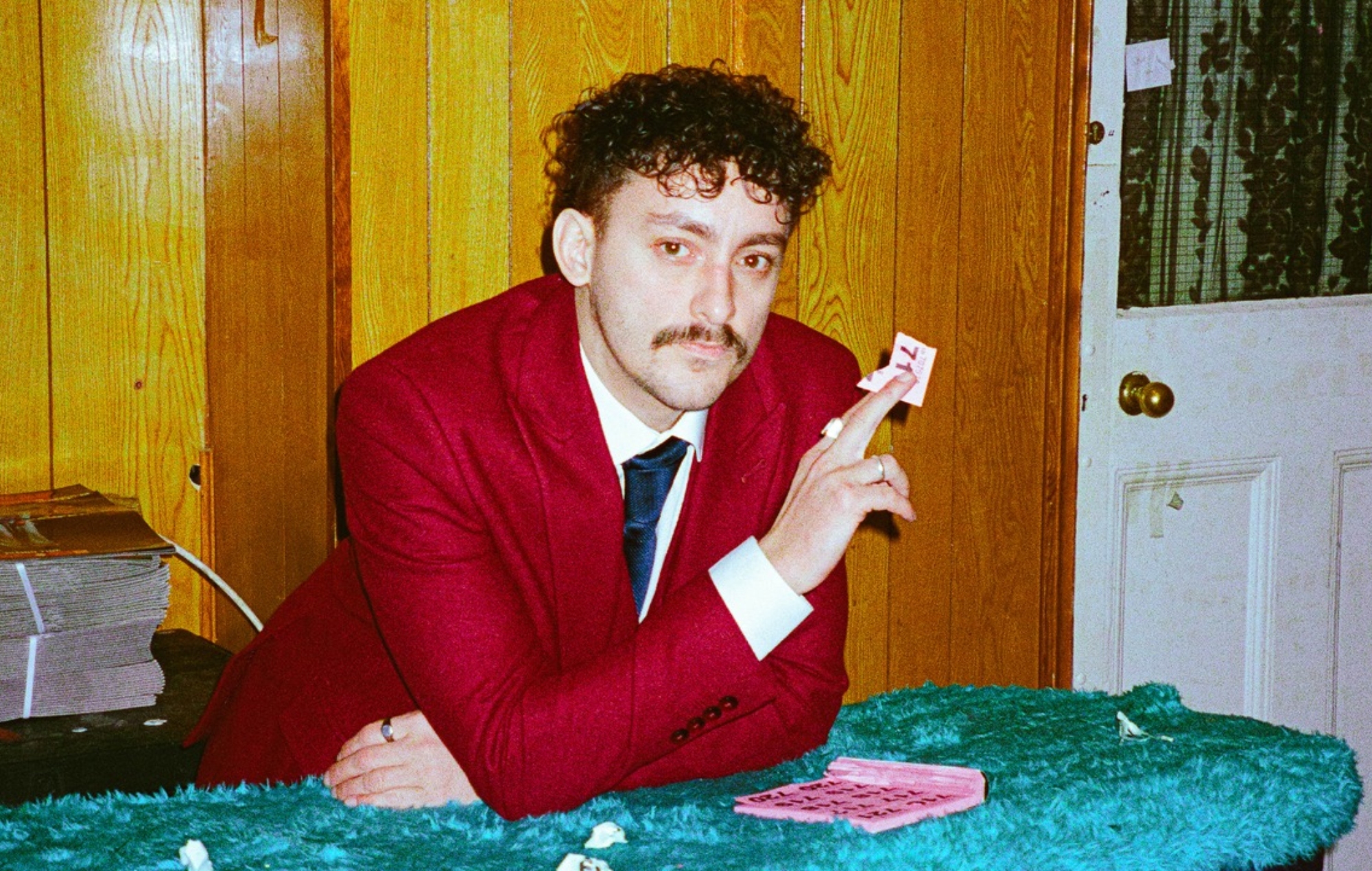 Antony Szmierek – ‘Service Station At The End Of The Universe’ review: Mancunian pop poet steps up his game