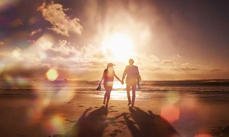 Best Romantic Comedy Songs: Genre-Defining Tracks