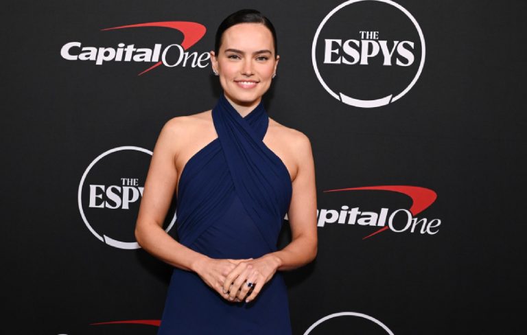 Daisy Ridley hasn’t rewatched ‘Star Wars: The Force Awakens’: “I watched it maybe three times around the time it came out”