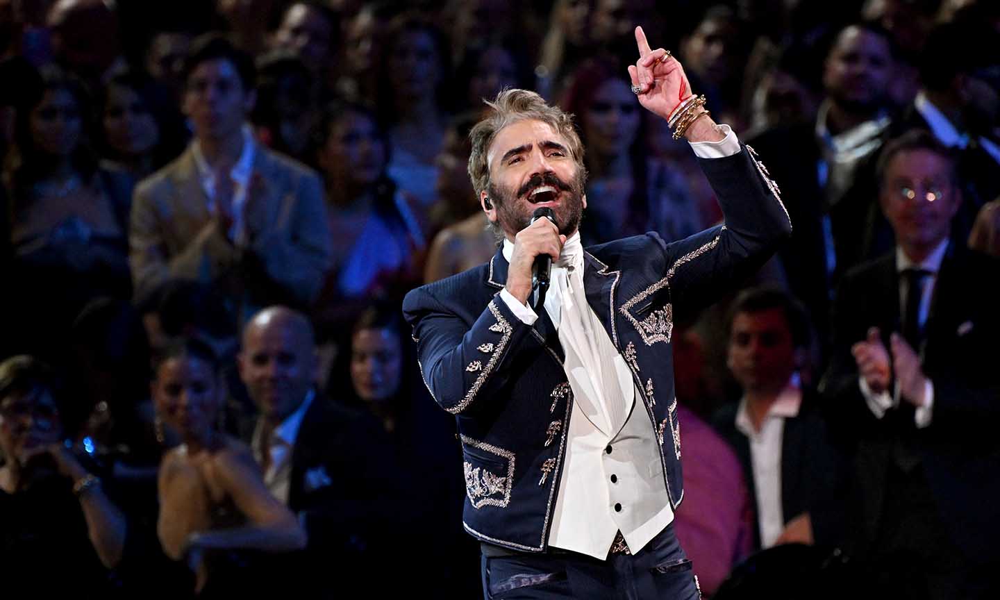 Alejandro Fernández To Receive Award And Perform At Univisión’s Premio Lo Nuestro