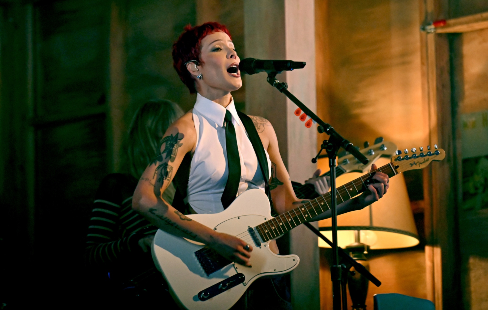 Halsey previews rocky new single ‘Safeword’, out this week