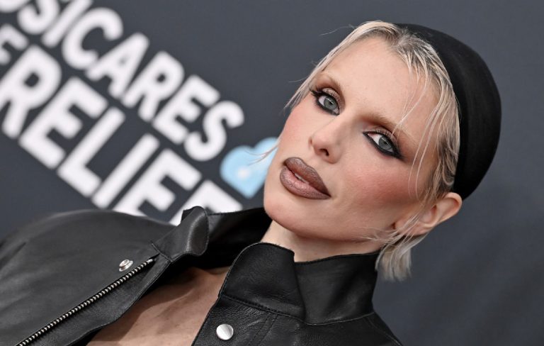 Julia Fox says she’s writing film scripts for the “youth” who “want fresh content” and not reboots