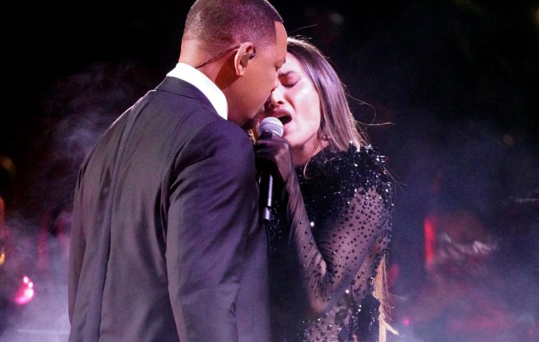 Fans hit out at Will Smith for “inappropriate” on-stage kiss with India Martinez