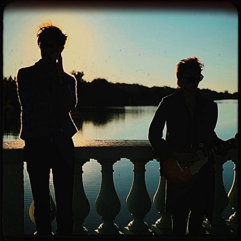 Toronto Post-Punk Duo Modele are Silhouettes in the Setting Sun in Their Video for “Into Your Eyes”
