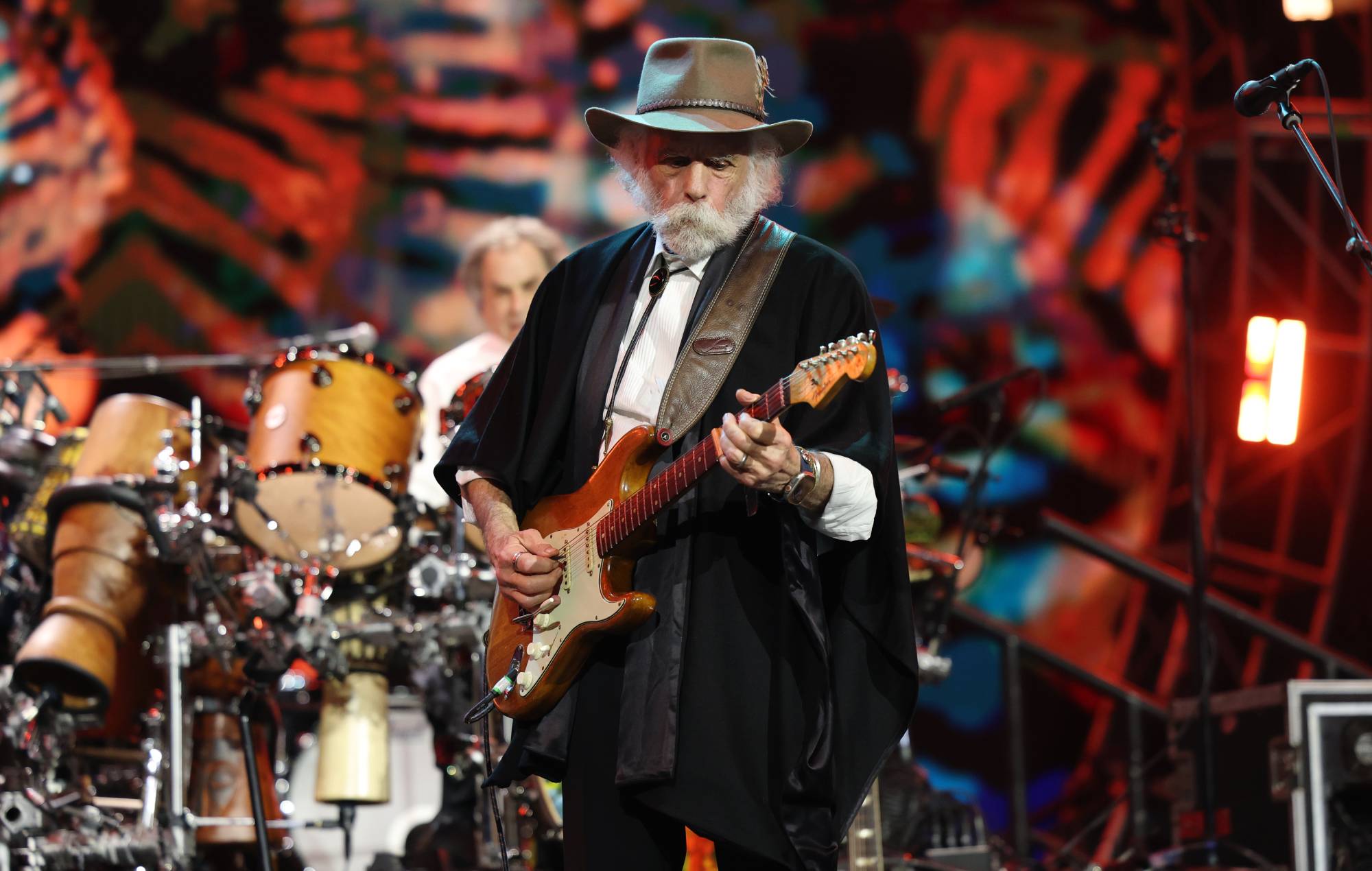 The War On Drugs, Vampire Weekend, Mick Fleetwood and others honour Grateful Dead at charity gala